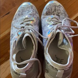 Basketball shoes, pretty good condition.